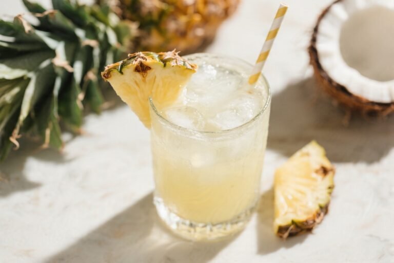 Tropical Pineapple Coconut Refresher (Easy Summer Drink) – A Bright, Beachy Sipper